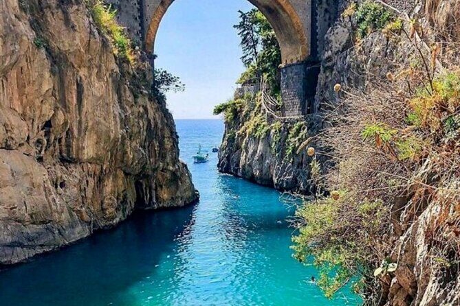 Amalfi Coast Swim Experience with Lifeguard - An In-Depth Look at the Amalfi Coast Swim Experience