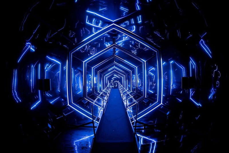 AMAZE Amsterdam: Immersive Audiovisual Experience - The Different Rooms and Their Appeal