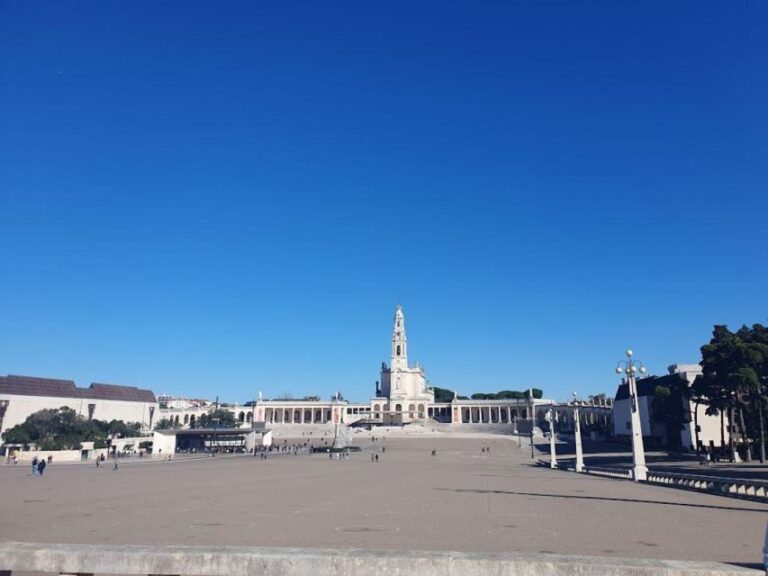 Amazing Private Tour to Fátima, Batalha, Nazaré From Lisbon - Who Would Love This Tour?