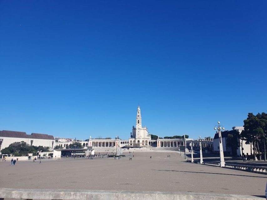 Amazing Private Tour to Fátima, Batalha, Nazaré From Lisbon - Who Would Love This Tour?