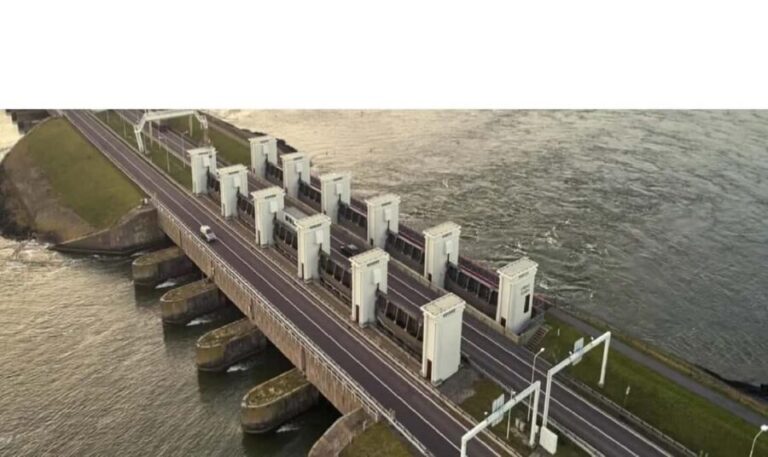 Amsterdam: Afsluitdijk & Wadden Center Museum Private Tour - The Wadden Center Museum: Learning and Engaging