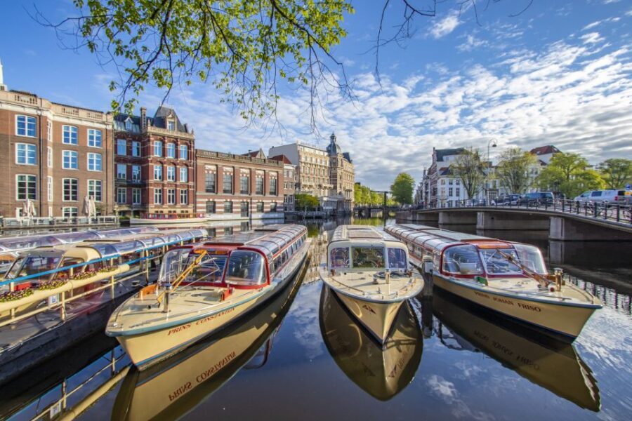 Amsterdam: Express Walk with a Local in 90 minutes - Why This Tour Works Well