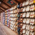 Amsterdam: Giethoorn, Volendam, and Zaanse Schans Tour - Exploring the Dutch Iconic Sights