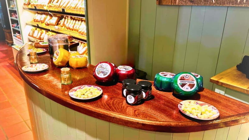 Amsterdam: Giethoorn & Zaanse Schans Small Group Day Trip - What’s Included and What to Expect