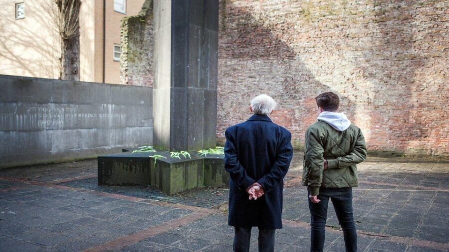 Amsterdam: Guided Anne Frank Small Group Walking Tour - In-Depth Review of the Amsterdam Anne Frank Small Group Walking Tour