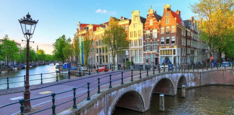 Amsterdam Hidden Gems: City Tour with an art historian - Why This Tour Is Worth Your Time