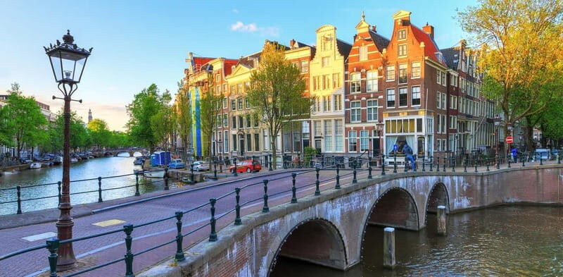 Amsterdam Hidden Gems: City Tour with an art historian - Why This Tour Is Worth Your Time