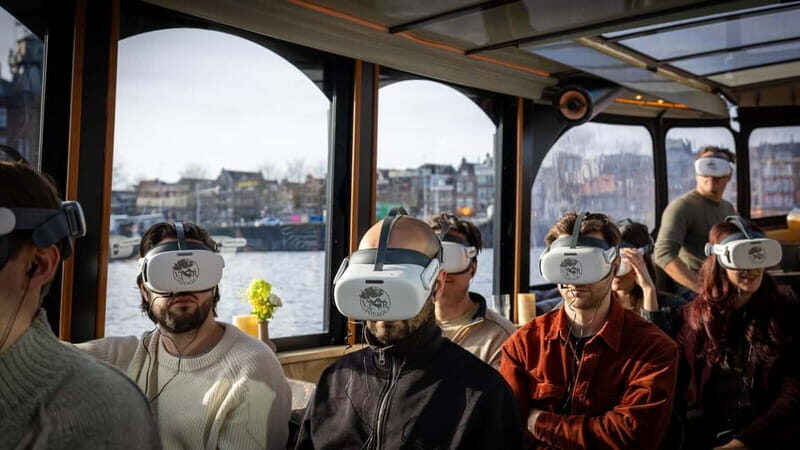 Amsterdam: Historic Virtual Reality Boat Tour - What Makes the VR Experience Stand Out?