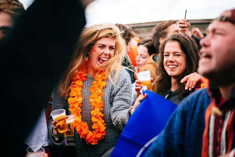 Amsterdam: Kings Night Pub Crawl with VIP Club Entry - Exploring the Kings Night Pub Crawl in Amsterdam