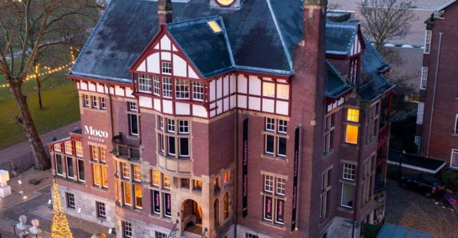 Amsterdam: Moco Museum & Nightclubs Admission Combo w/ Taxi - Who Will Love This?
