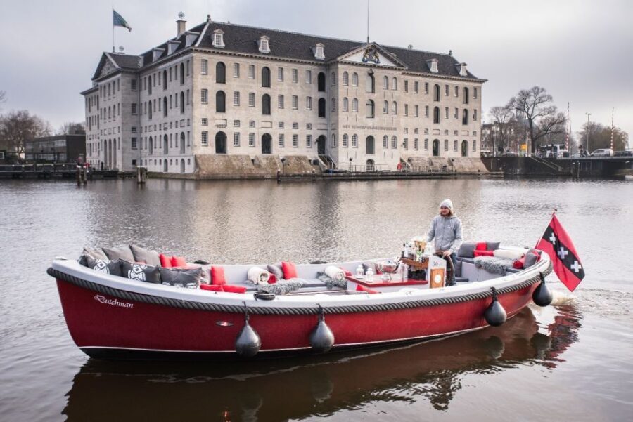 Amsterdam: Private Cruise with Drinks & Pizza or Burger - A Closer Look at the Experience