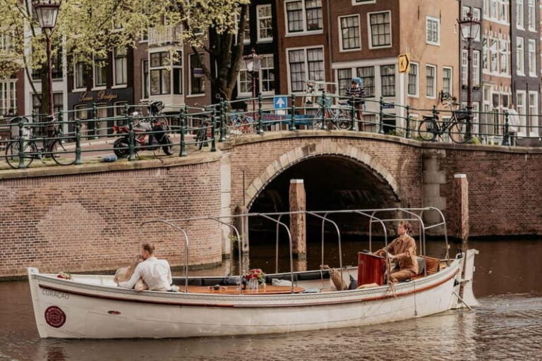 Amsterdam: Private Romantic Canal Cruise w. Prosecco/Snacks - Practical Tips for Your Canal Cruise