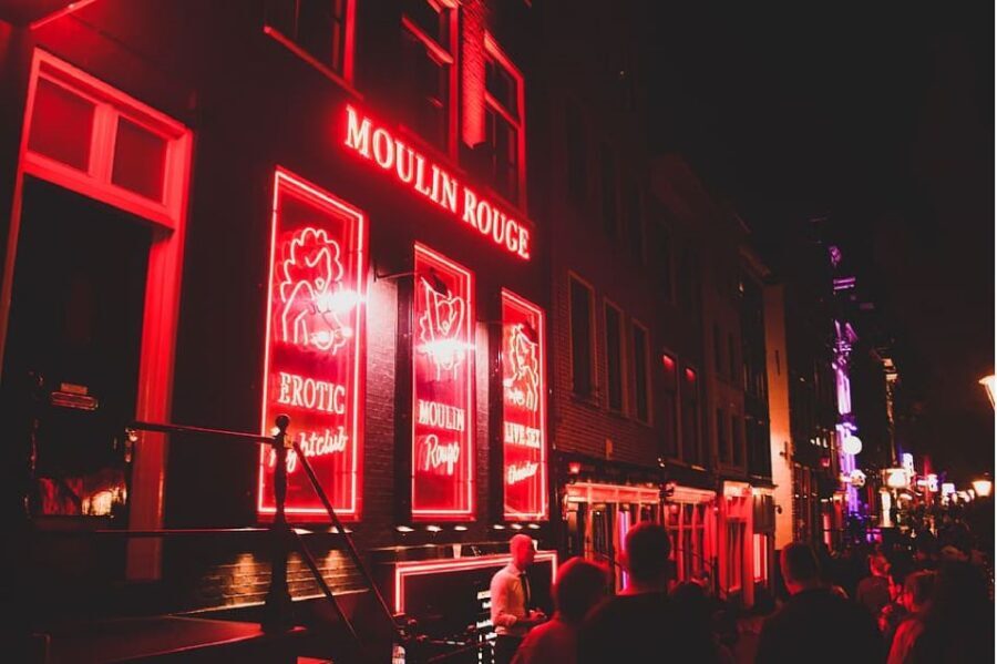 Amsterdam: Red Light District walking tour - Itinerary Breakdown
