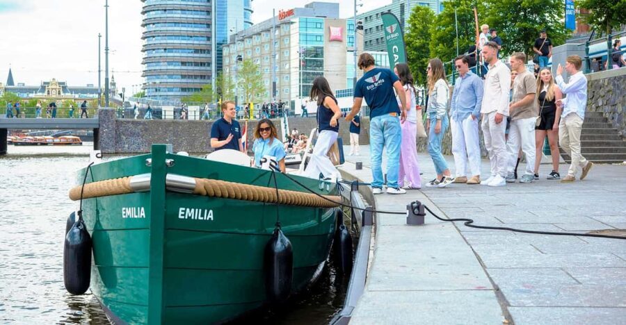 Amsterdam: The Newest Canal Cruise with Drink Option - The Itinerary in Detail
