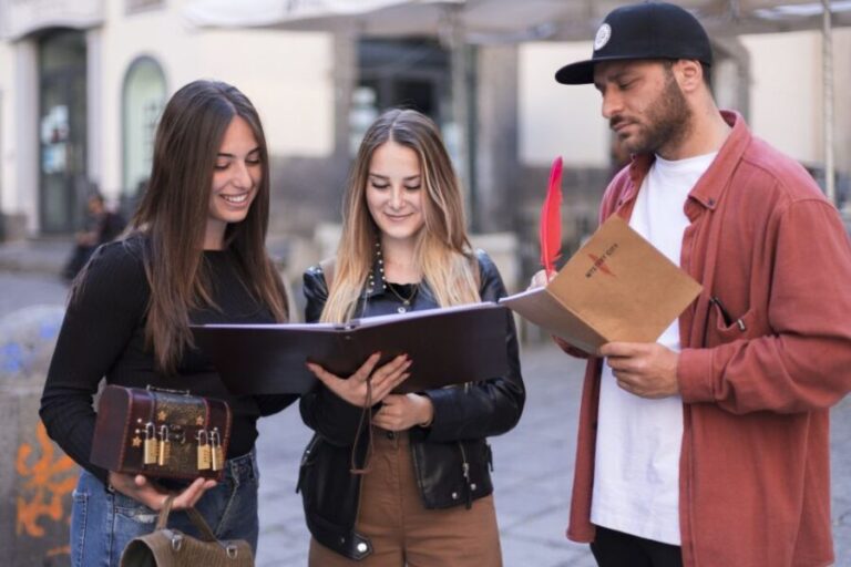 Amsterdam: Treasure Hunt Walking Tour "A Secret Sender" - A Tour That Balances Fun, Education, and Flexibility