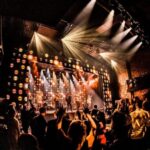 Amsterdam: VEGAS Dinner Show with 3-Course Sharing Menu - Who Will Love This Experience?
