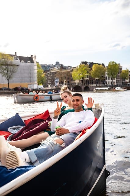 Amsterdam:Old City Canal Cruise with Live Guide and Open Bar - The Sum Up