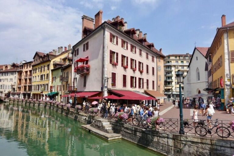 Annecy: Private Guided Walking Tour - Who Should Take This Tour?
