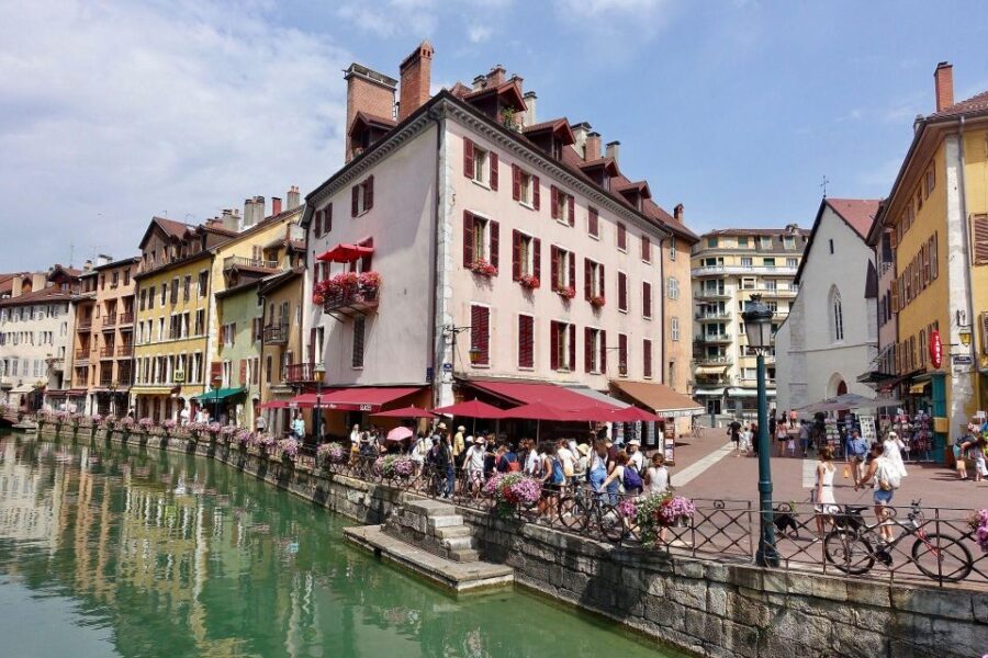 Annecy: Private Guided Walking Tour - Who Should Take This Tour?