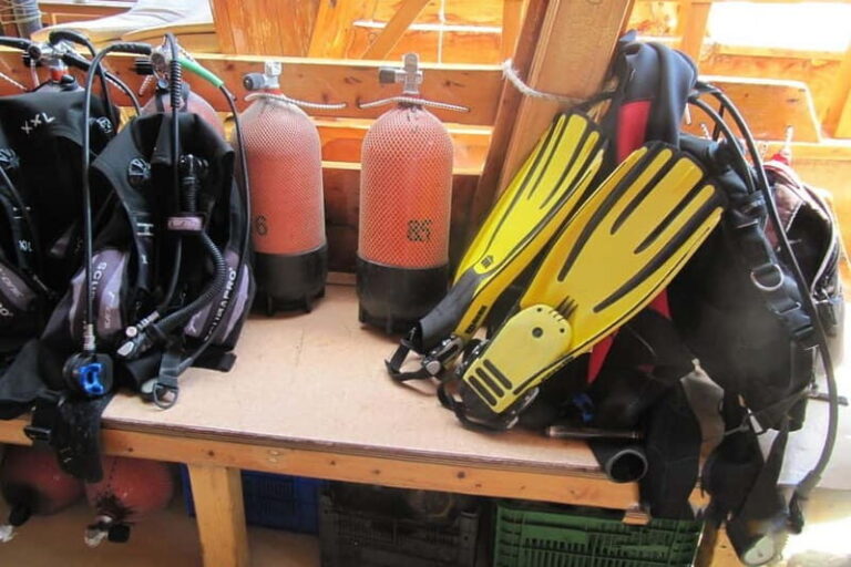 Antalya/Kemer: Scuba Diving Experience with 2 Dives & Lunch - Discovering the Kemer/Konyaaltı Underwater World