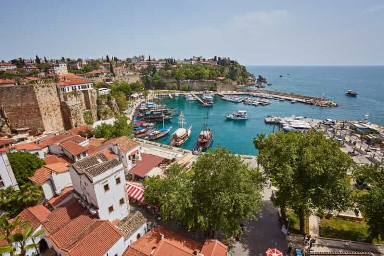 Antalya: Self-Guided Audio City Tour on Your Phone - A Deep Dive into Antalya with a Smartphone