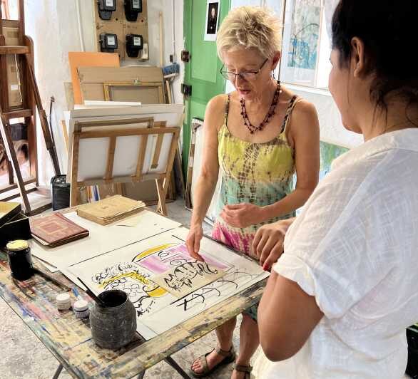 Antibes: make your art souvenir with a Local Artist - What to Expect at the Studio