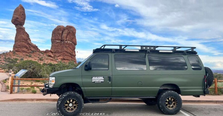 Arches National Park: Sunset Pavement Van Tour - Why choose this tour? An in-depth look