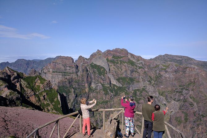 Arieiro Peak, Santo da Serra and Cristo Rei 4x4 Experience - Transportation and Group Size