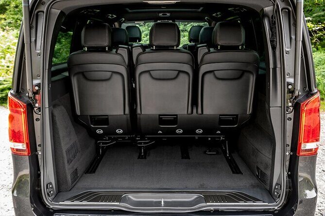 Arrival Private Transfer from Vienna Airport VIE to Vienna City by Luxury Van - The Sum Up: Who Will Love This Transfer?