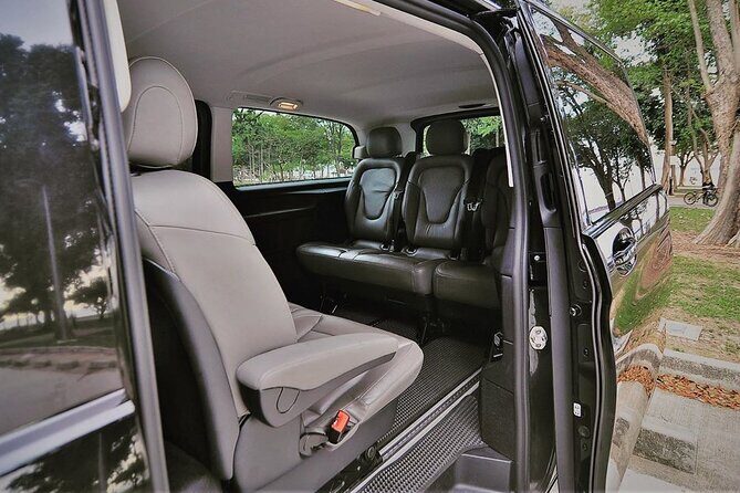 Arrival Transfer: Frankfurt Airport FRA to Frankfurt by Van - The Ride and Duration