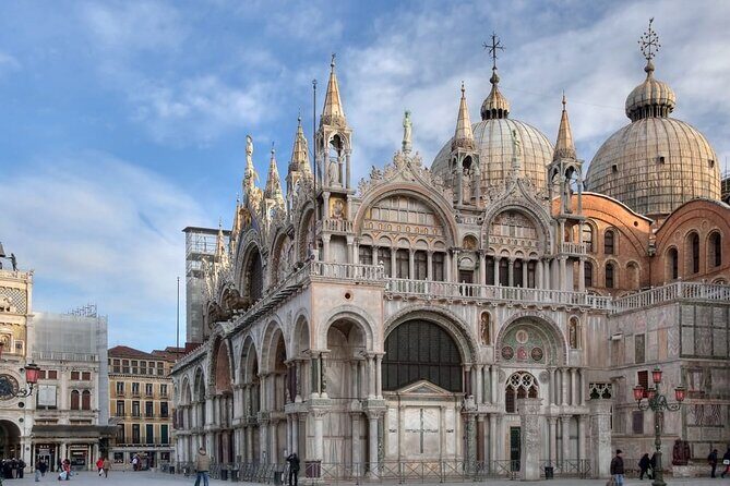 Arrival Transfer: Marco Polo Airport VCE to Venice in Sedan Car - FAQs