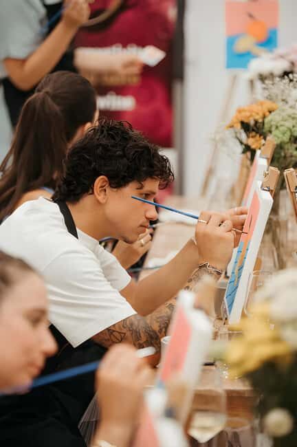 Art and Wine Lab painting experience in Venice and Milano - The Experience in Practice: What Travelers Say