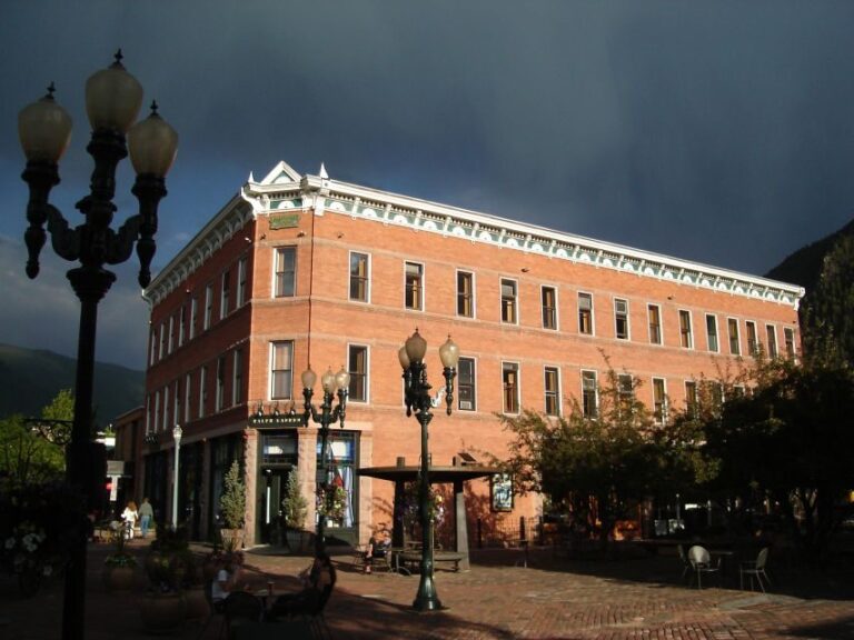 Aspen: Dark History Ghost-Themed Guided Walking Tour - Authenticity and Authentic Experiences
