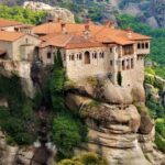 Athens: 2-Day Meteora Tour in Spanish with Guide & Hotel - What Makes This Tour Stand Out?