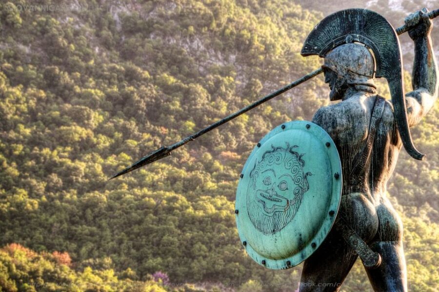 Athens: Delphi, Corycian Cave, and 300 Battlefield Day Trip - Why This Tour Works Well