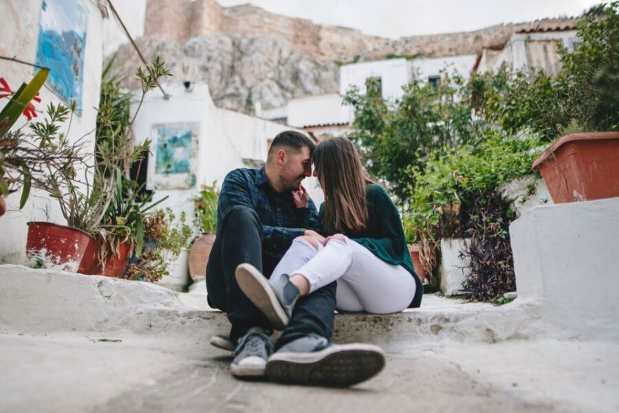 Athens: Professional photoshoot at Anafiotika Village - Why This Experience Is Worth Considering