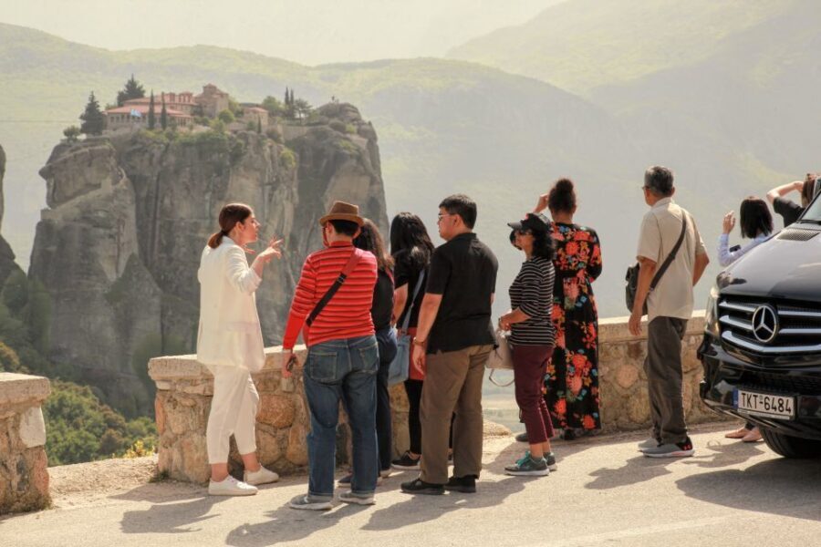 Athens to Meteora: Monasteries & Hidden Caves Bus Tour - Final Thoughts