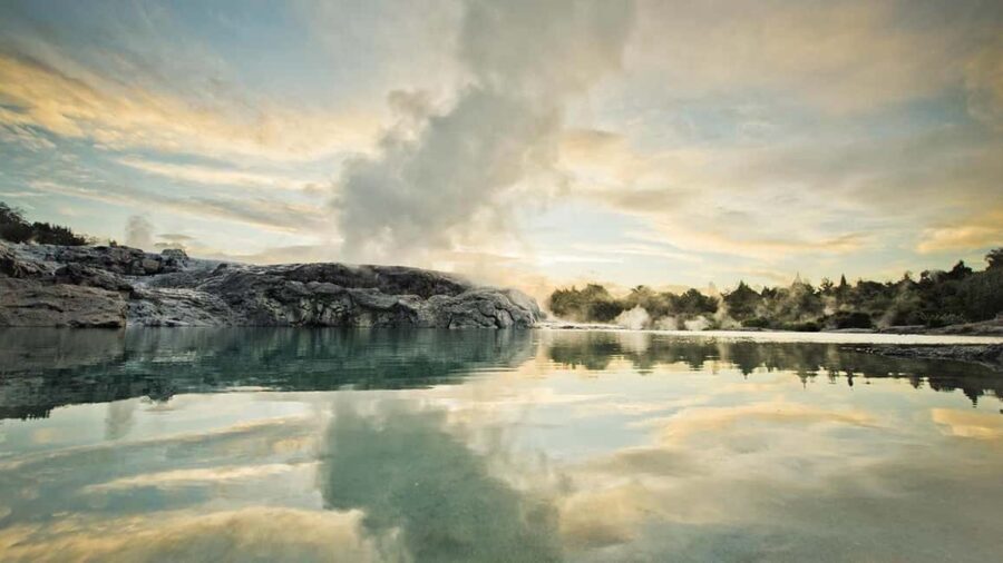 Auckland: Rotorua Highlights w TePuia & Secret Spot Hot Tubs - Practical Details and Value