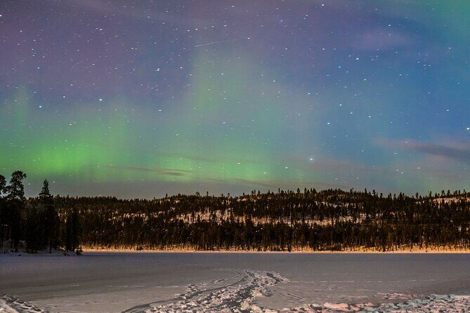 Aurora Hunt for 3 Hours in Saariselkä - Transportation and Group Size