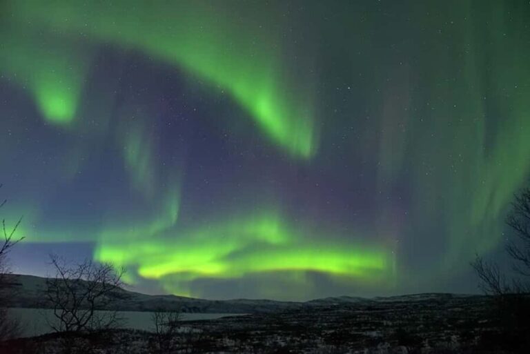 Aurora hunting photography tour - Practical Details and What to Bring