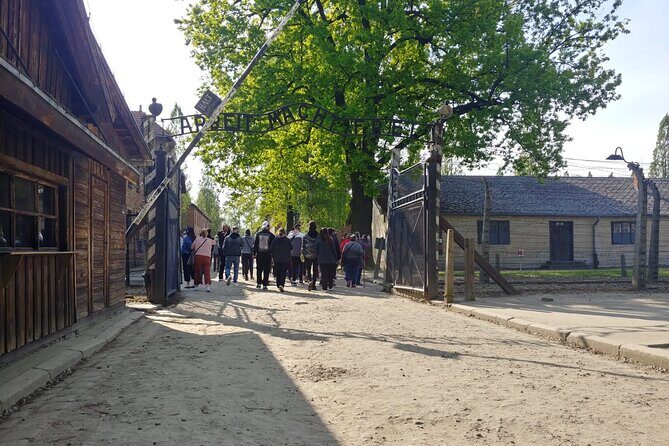Auschwitz Birkenau Tour with Private Transport from Kraków - FAQ About the Auschwitz Birkenau Tour