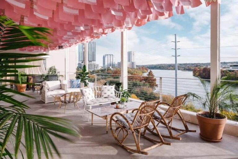 Austin: Best Bars and Bats 3-Hour Guided Tour - The Sum Up