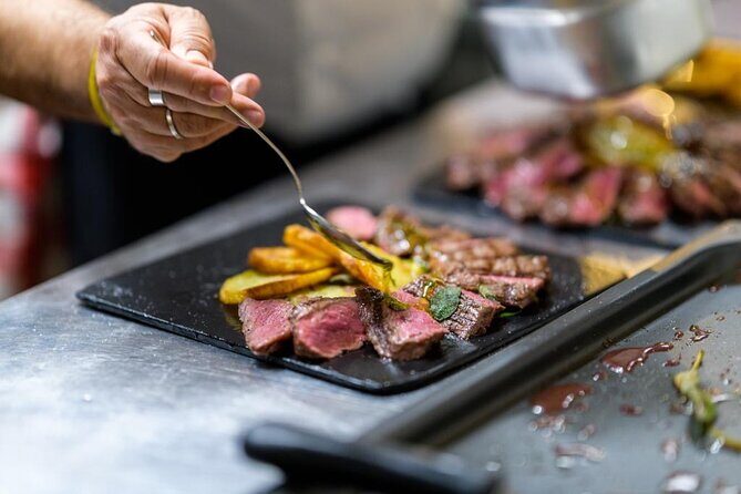 Authentic Roman Restaurant Dining Experience - What Makes This Experience Stand Out?
