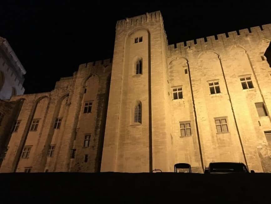 Avignon: The Night Amble Between Bourgeois and Christians - What to Expect on This Tour