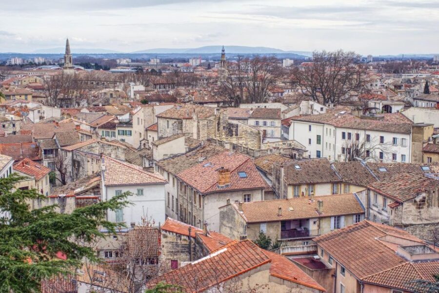 Avignon: Tour with Private Guide - Scenic vistas and engaging stories