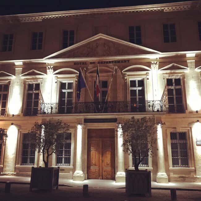 Avignon: Villeneuve lez Avignon - A Closer Look at the Night Tour Experience