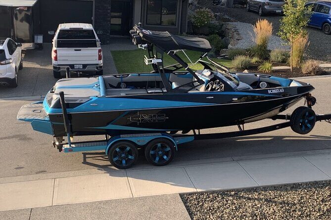 Axis T22 Wake Surfing Boat Rental - Who Will Love This Experience?