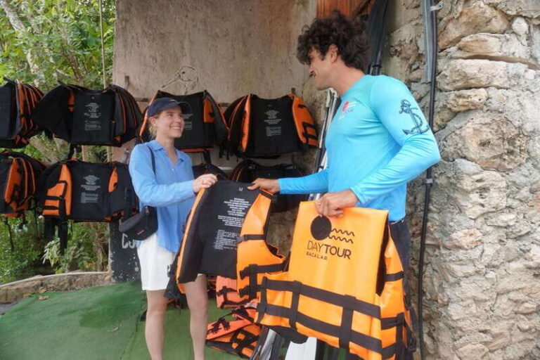 Bacalar: 3-hr Pontoon Boat Tour with Beach Club + Kayaks - Who Will Love This Tour?