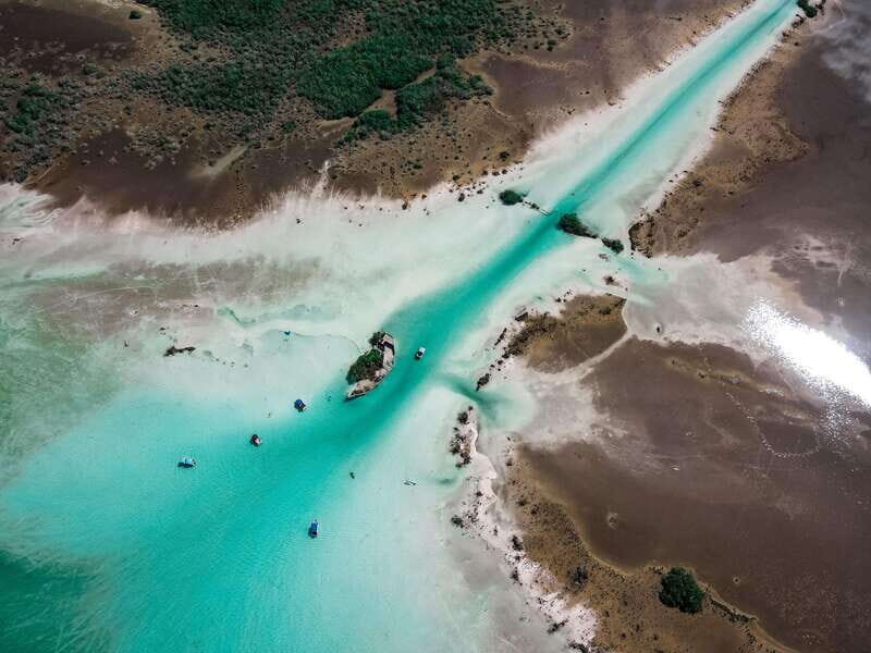 Bacalar: Lake of Seven Colors Pontoon Tour with Fruit - Why This Tour Works
