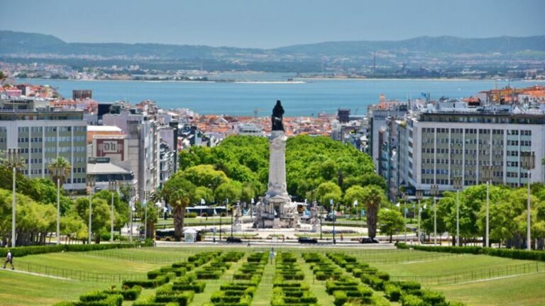 Bairro Explorations: Lisbon's Colorful Neighborhood Tour - What’s Included and How It Works